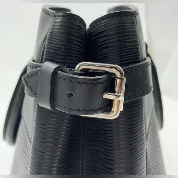 Louis Vuitton Black NOIR EPI BEAUTIFUL LEATHER Satchel Bag PASSY PM - Picture 7 of 16
